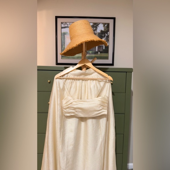 Reformation Carlow Two Piece in Buttercream, size 4, brand new, never worn. - Picture 7 of 16